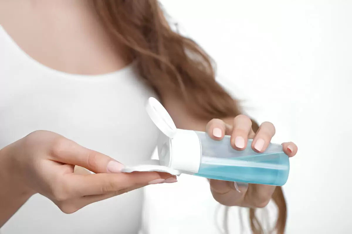5 Manfaat Toner untuk Kesehatan Kulit Wajah - Khasiat Sehat